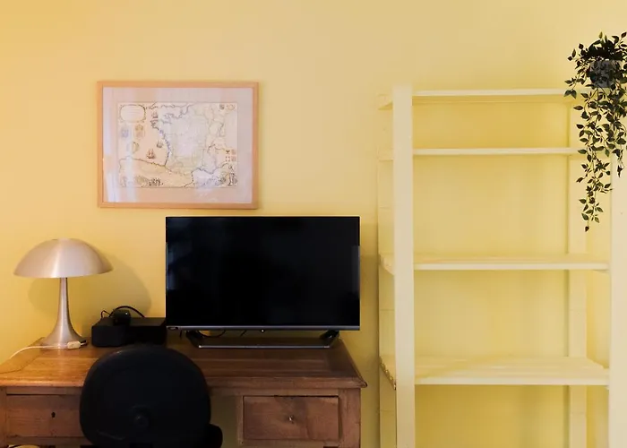 Les De Catherine, La St Georges Apartment Nancy